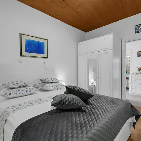 Kata Apartament *