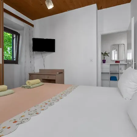 Kata Apartment *