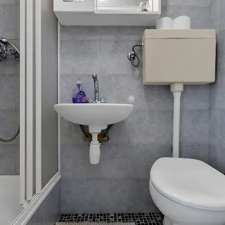 Kata Lägenhet Makarska